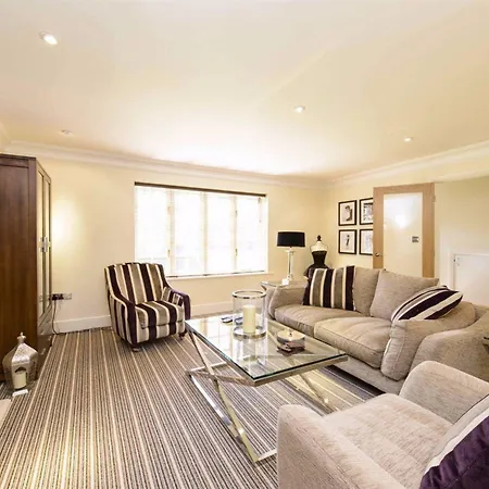 The Copper Horse Apartment Scarborough