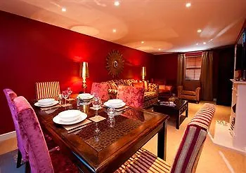 The Copper Horse فندق سكرابورو