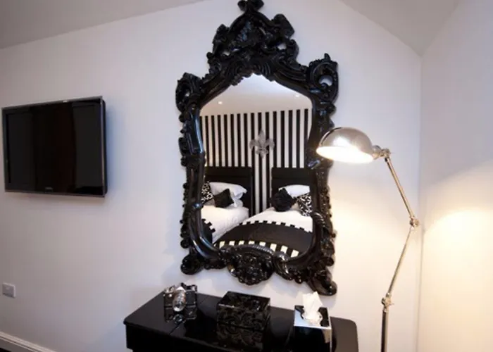 The Copper Horse سكرابورو